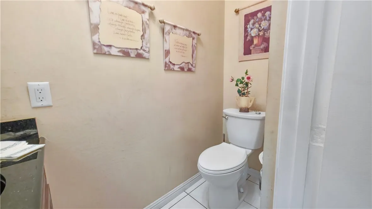 Additional image 38 of 1651 237 Street Unit C, Harbor City, CA 90710