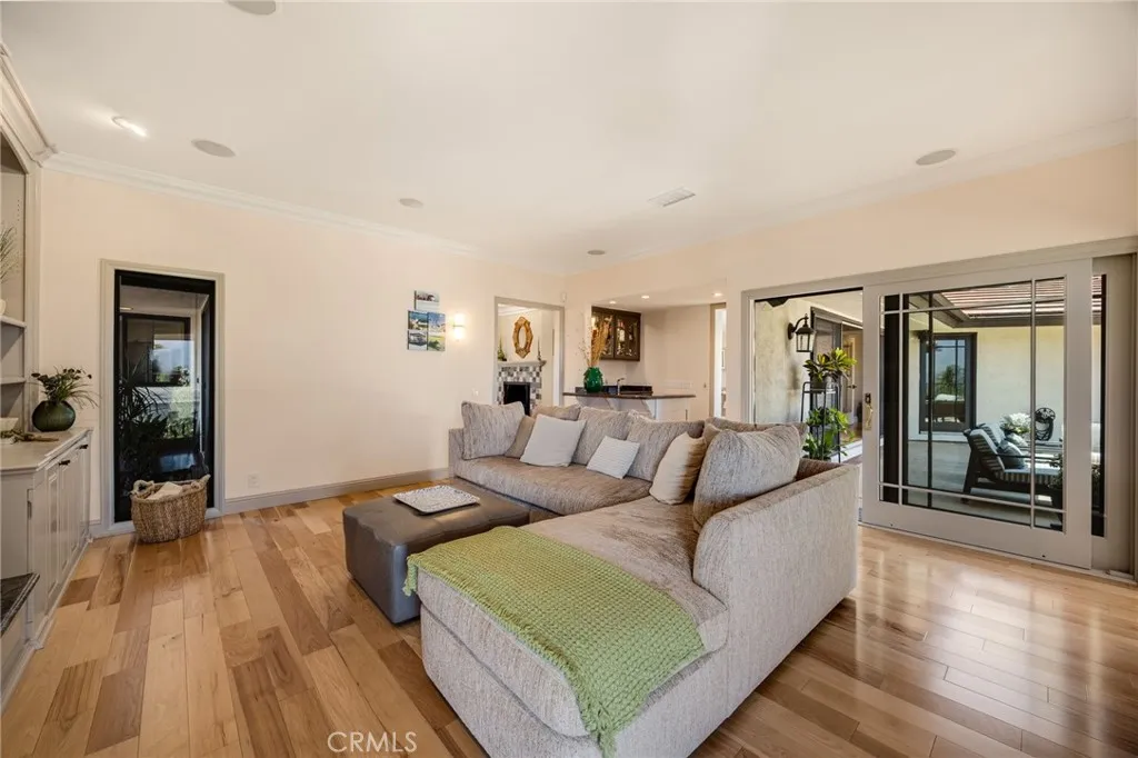 Additional image 62 of 3854 Hampstead Rd, La Canada Flintridge, CA 91011