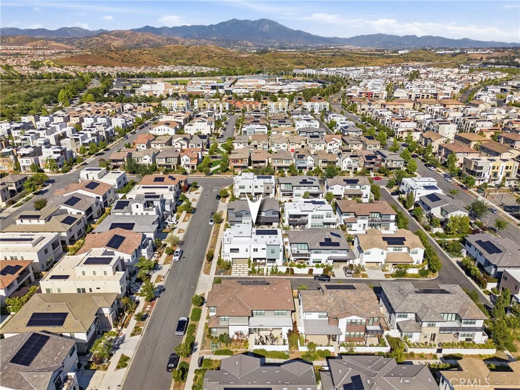 Additional image 60 of 124 Chant, Irvine, CA 92618