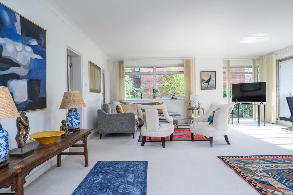 Additional image 5 of 2 bed flat for saleSt Georges Road, Weybridge KT13