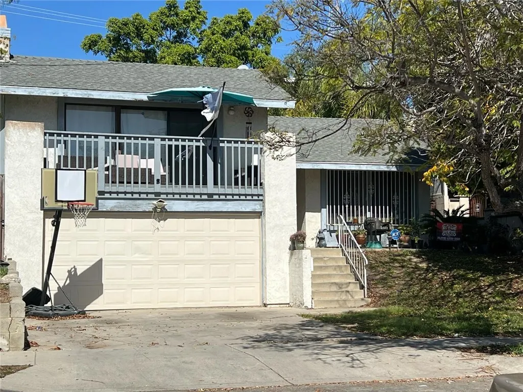 3641 E Esther St, Long Beach, CA 90804