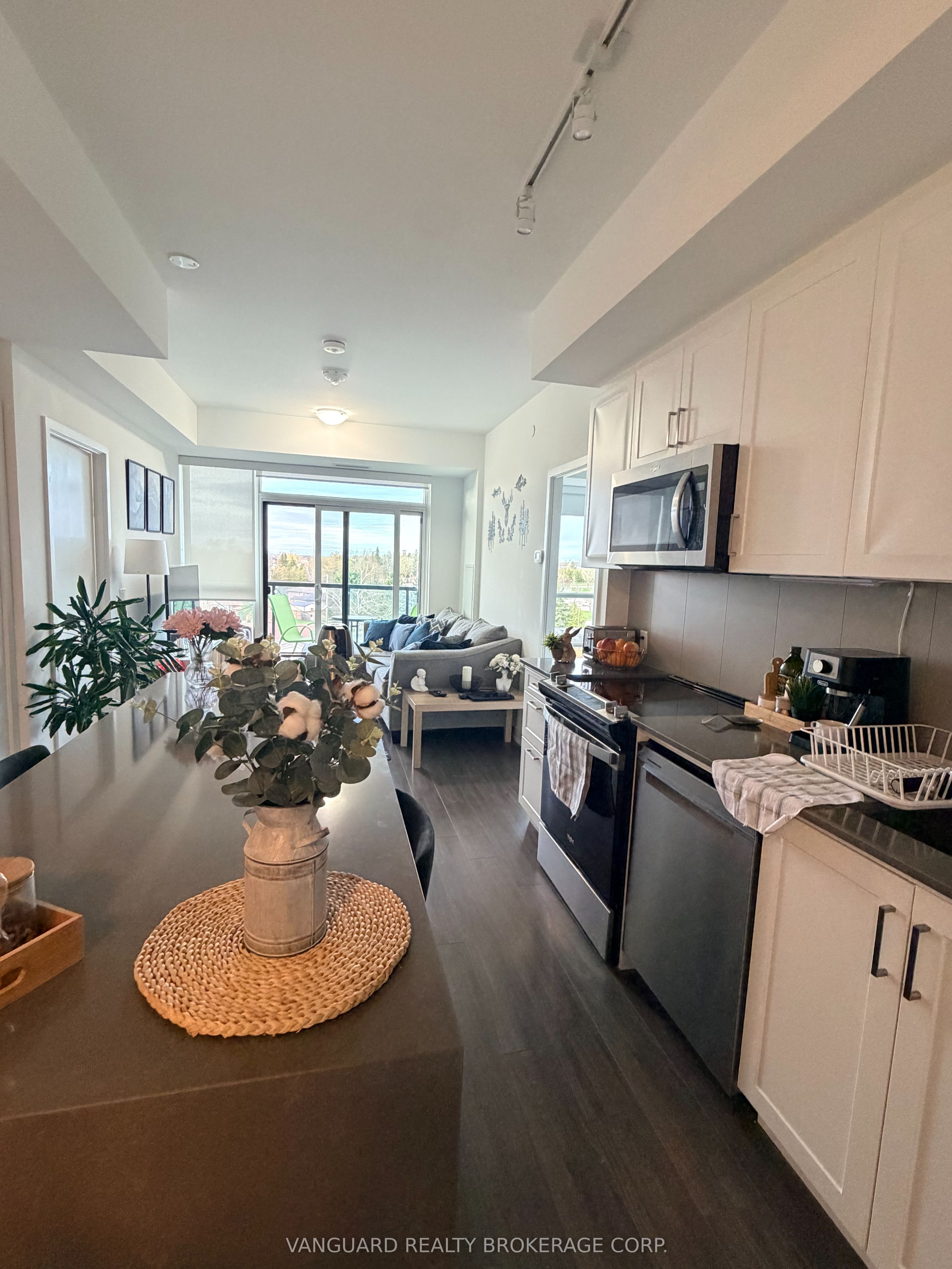 Additional image 4 of 425-681 Yonge Street, Barrie, ON, L4N 4E8