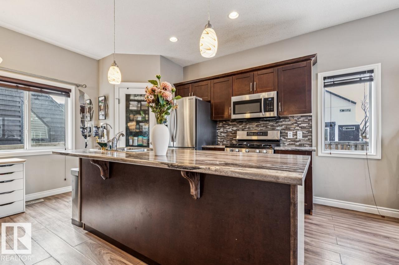 Additional image 6 of 12513 120 Avenue NW, Edmonton, AB, T5L2P8