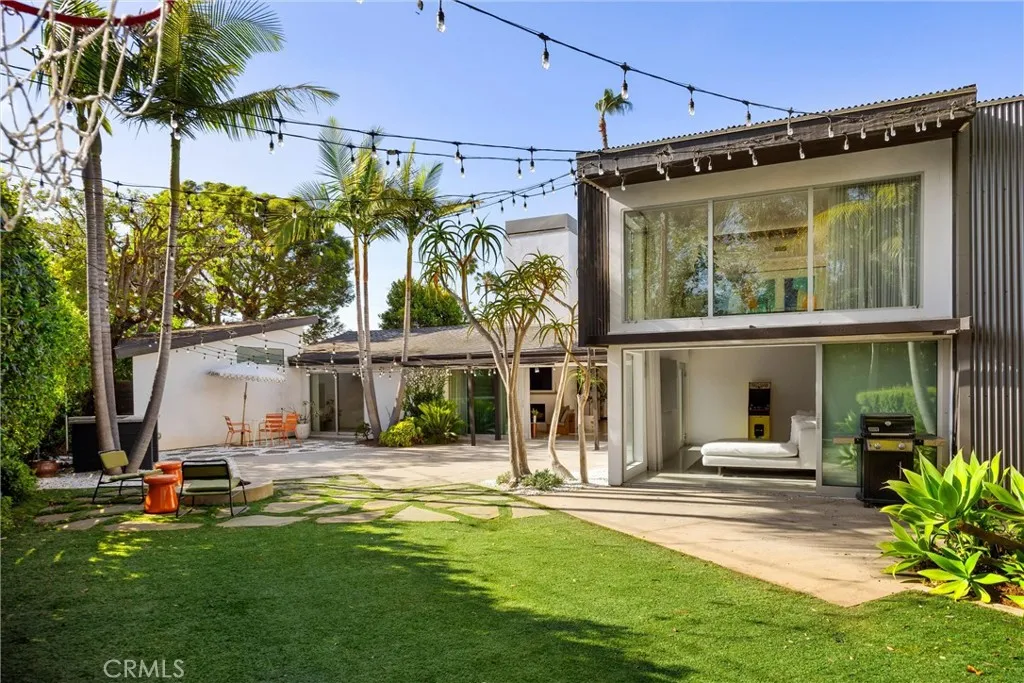 Additional image 32 of 341 Vista Baya, Costa Mesa, CA 92627