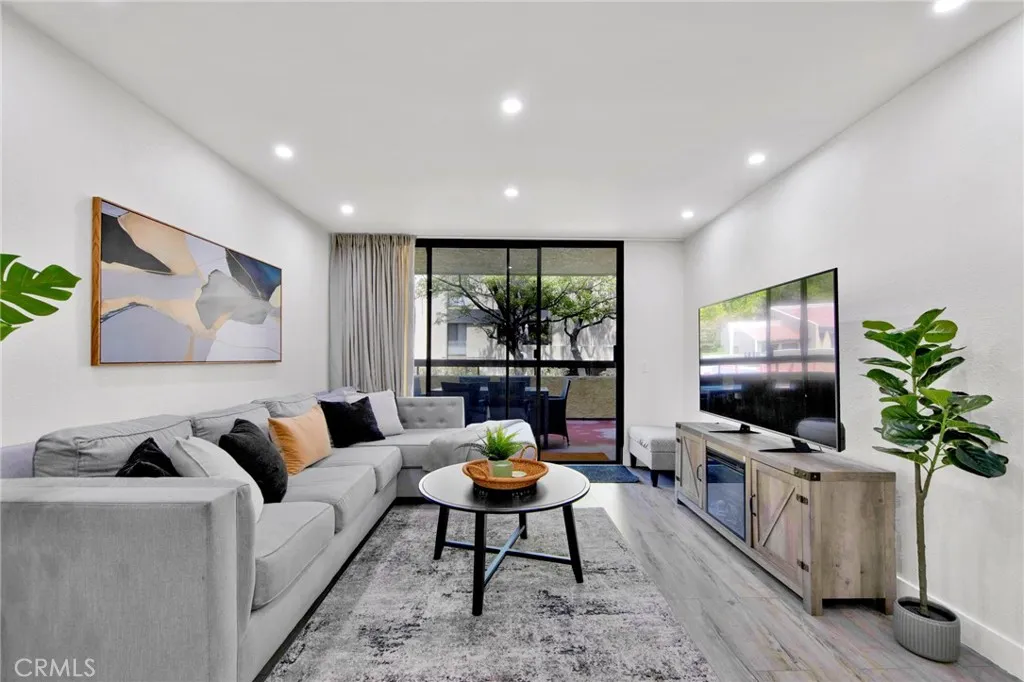Additional image 6 of 4040 Via Marisol Unit 121, Los Angeles, CA 90042