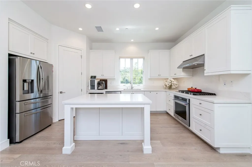 Additional image 61 of 154 Winnett, Irvine, CA 92602