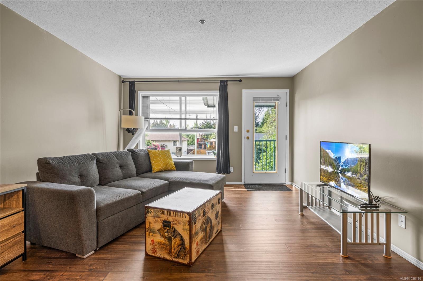 Additional image 2 of 302-690 Third Street, Nanaimo, BC, V9R 1W8