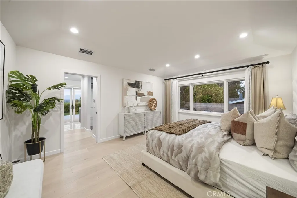 Additional image 19 of 16935 Esquira Pl, Encino, CA 91436