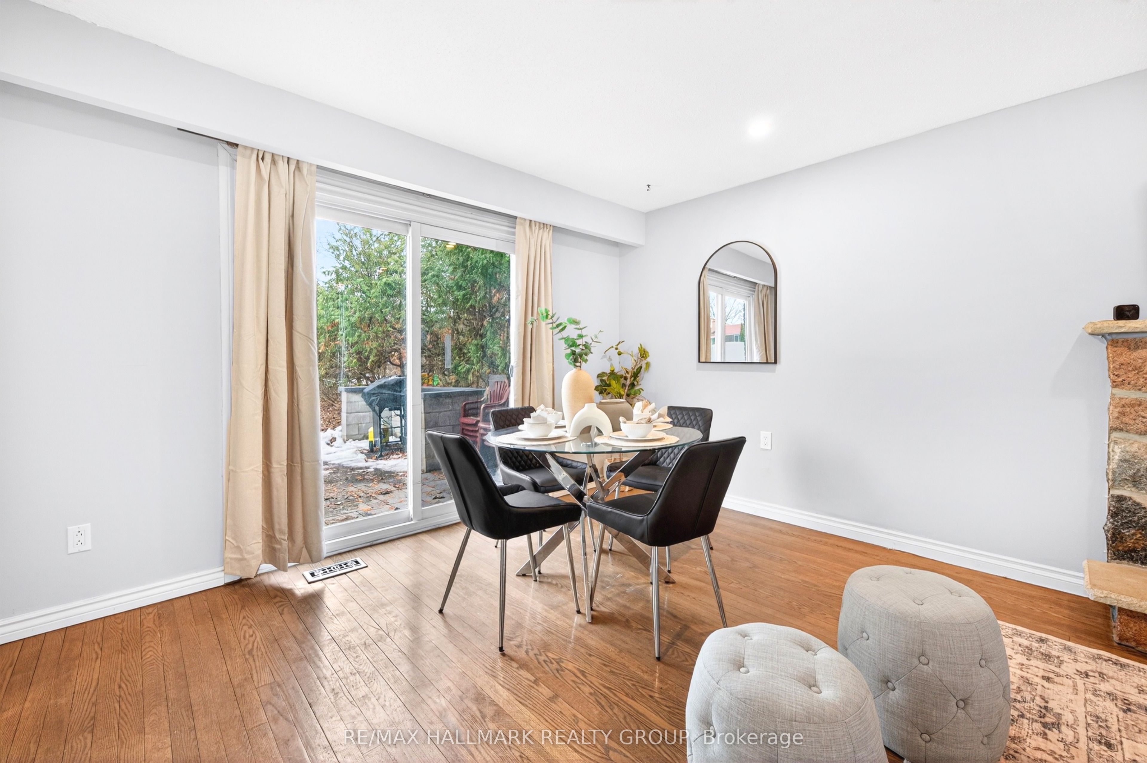 Additional image 5 of 1930 Southampton Court, Ottawa, ON, K2C 0W4