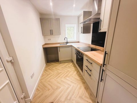 Station Road, Chapeltown S35