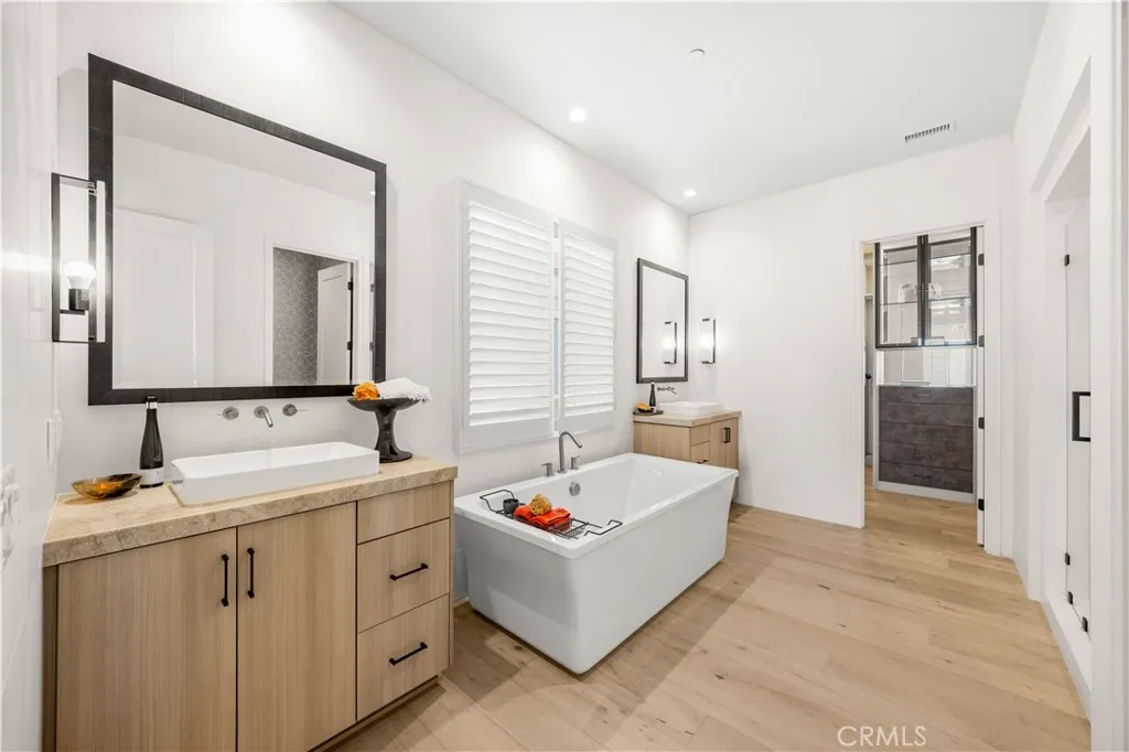 Additional image 34 of 137 Prestigo, Irvine, CA 92602