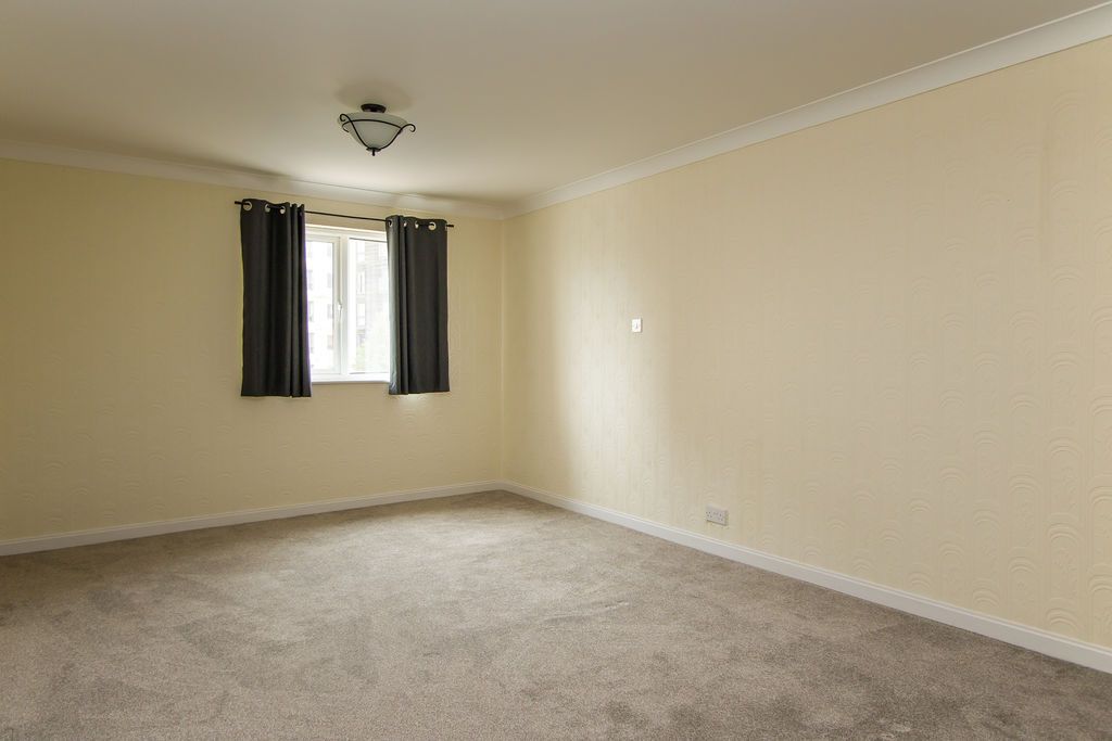 Additional image 8 of 3 bed flat for saleAdventurers Quay, Cardiff CF10