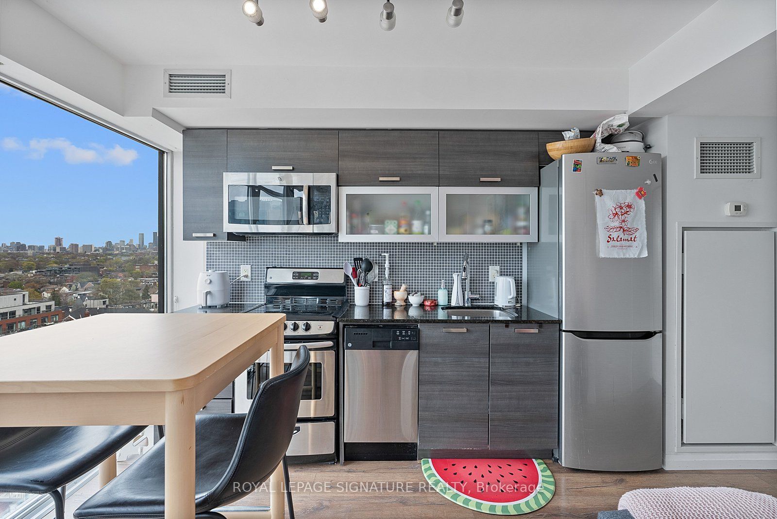 Additional image 5 of 1722E-36 Lisgar Street, Toronto, ON, M6J 0C7