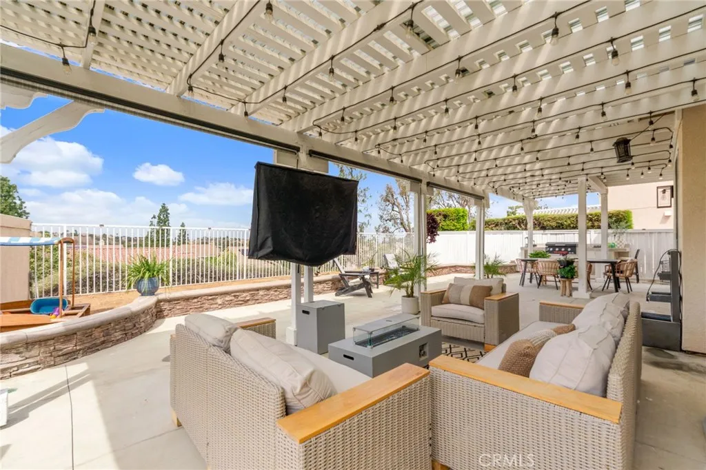 Additional image 80 of 908 N Temescal Cir, Corona, CA 92879