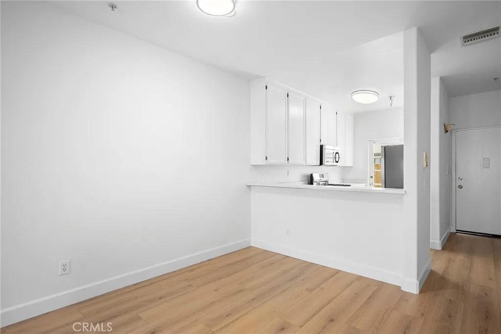 Additional image 11 of 11038 Camarillo Street Unit 13, North Hollywood, CA 91602
