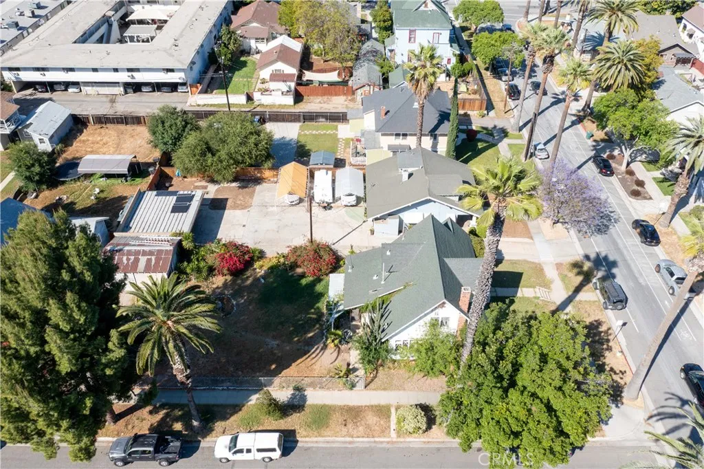 3893 Pine Street, Riverside, CA 92501