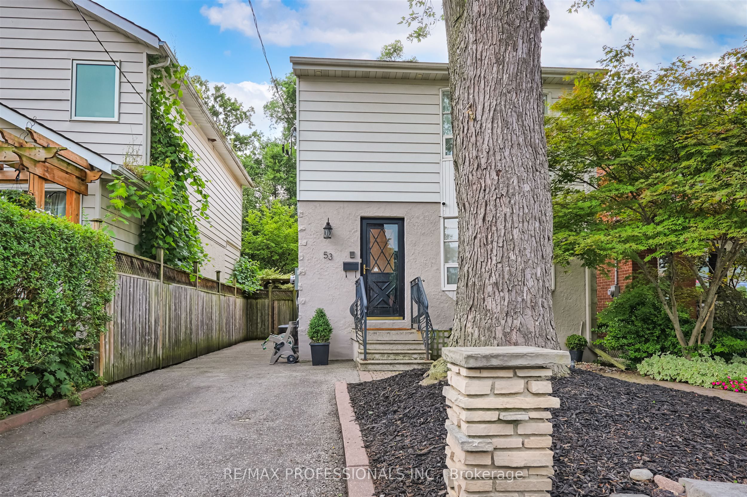 Additional image 5 of 53 Tilden Crescent, Toronto, ON, M9P 1V8