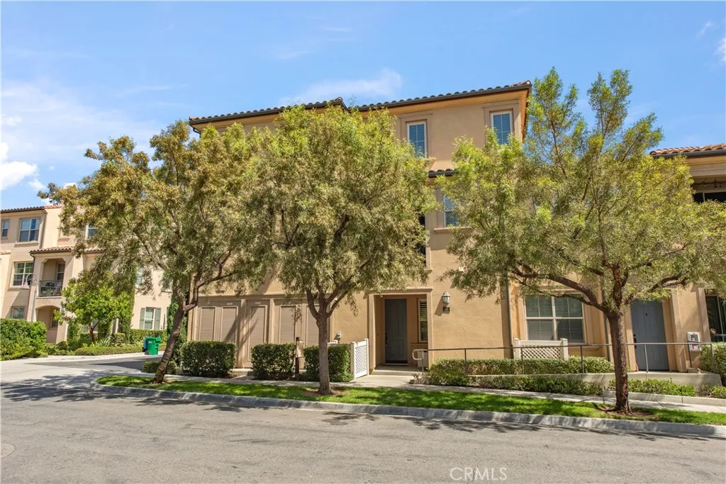 Additional image 43 of 68 Origin, Irvine, CA 92618