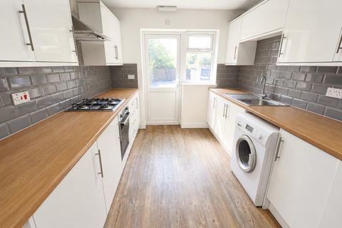Knight Avenue, Stoke, Coventry CV1