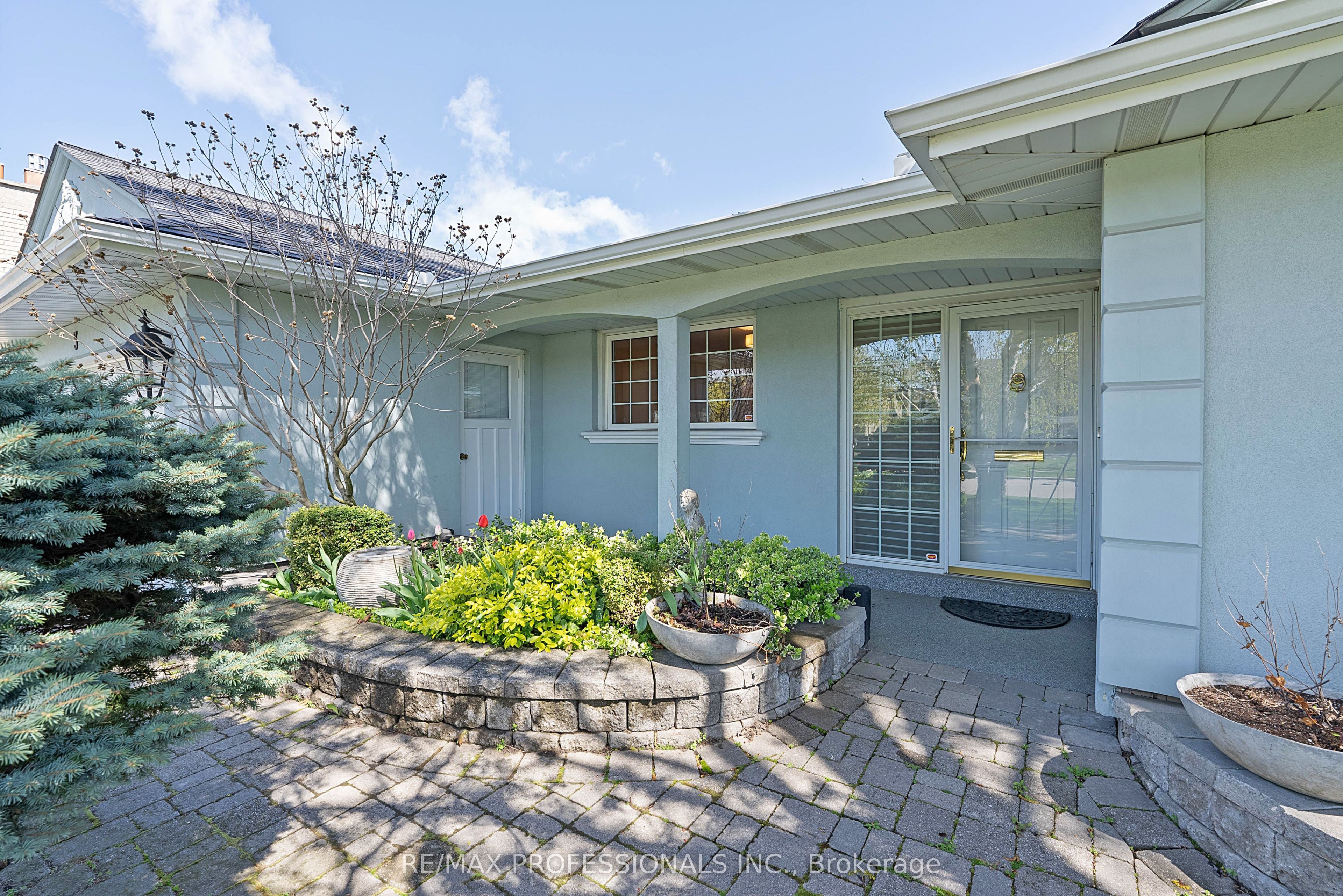 Additional image 3 of 3 Conifer Drive, Toronto, ON, M9C 1X3