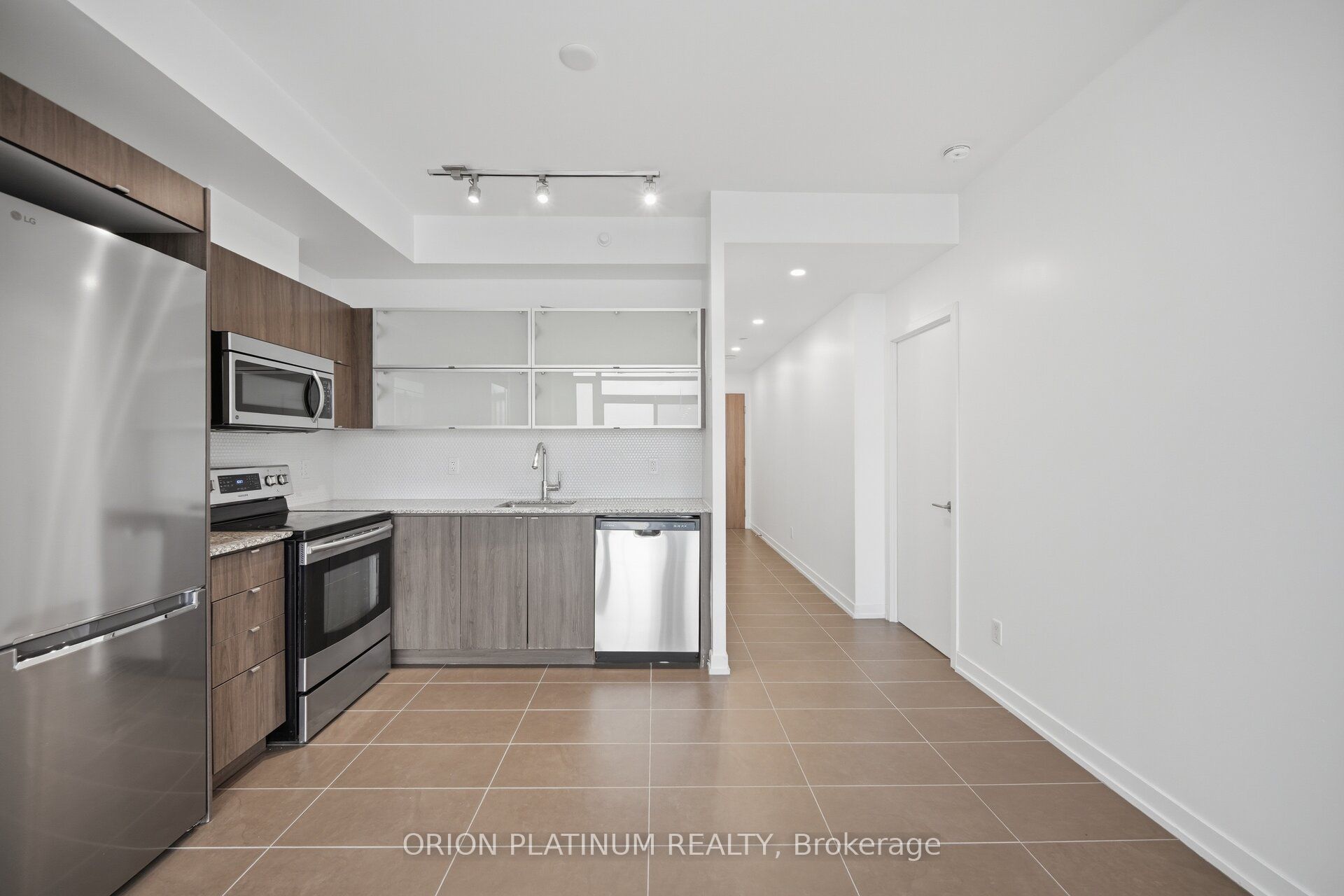 Additional image 4 of 2111-170 Fort York Boulevard, Toronto, ON, M5V 0E6