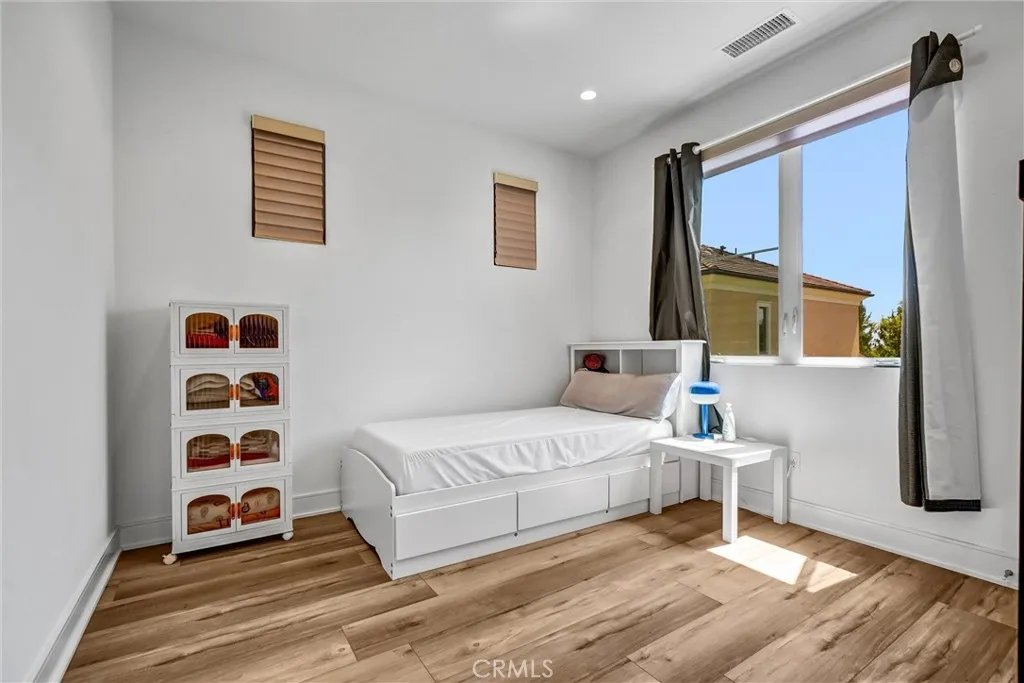 Additional image 65 of 151 Winnett, Irvine, CA 92602