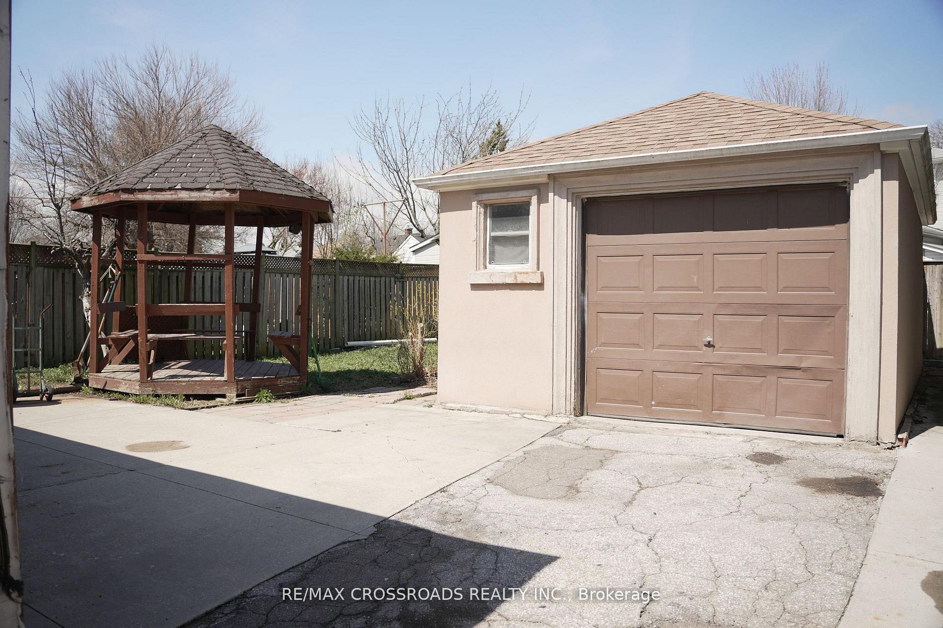 Additional image 3 of 30 Hearst Circle, Toronto, ON, M6M 2T7