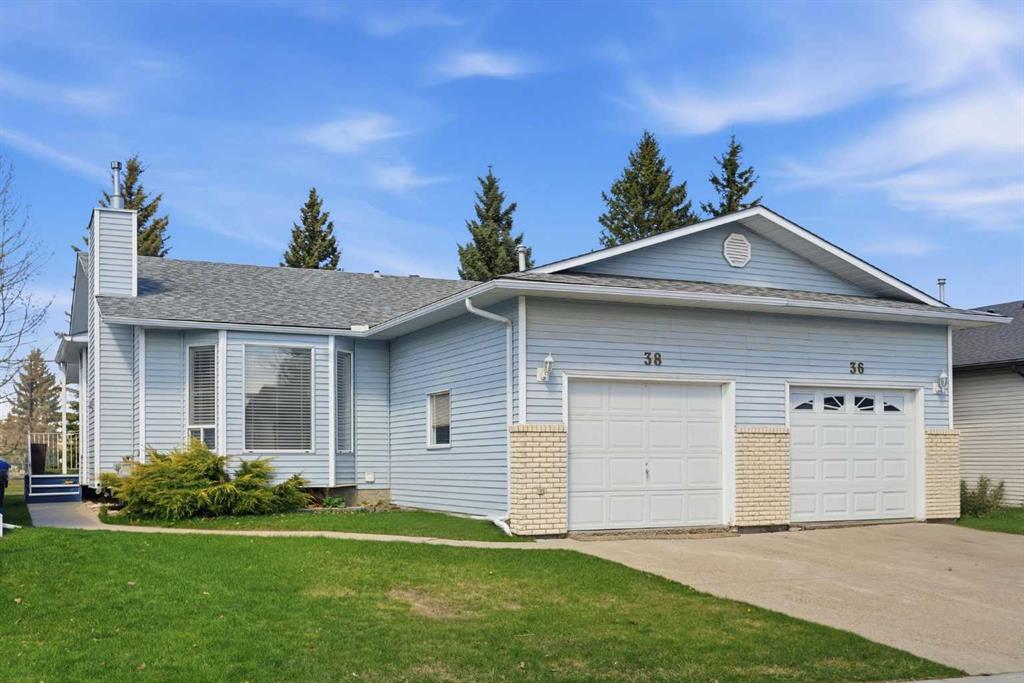38 Woodside Close, Airdrie, AB, T4B 2C8