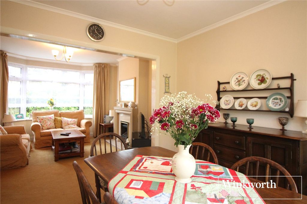Additional image 4 of 3 bed semi-detached house for saleManor Way, Borehamwood, Hertfordshire WD6