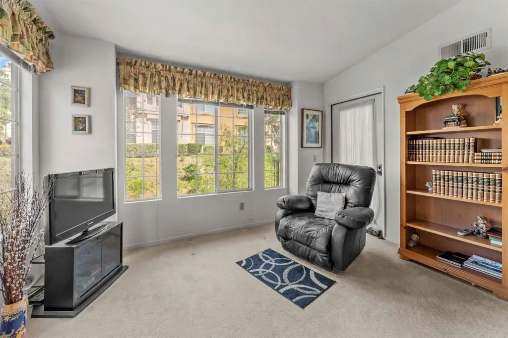 Additional image 9 of 18622 Caminito Cantilena Unit 312, San Diego, CA 92128