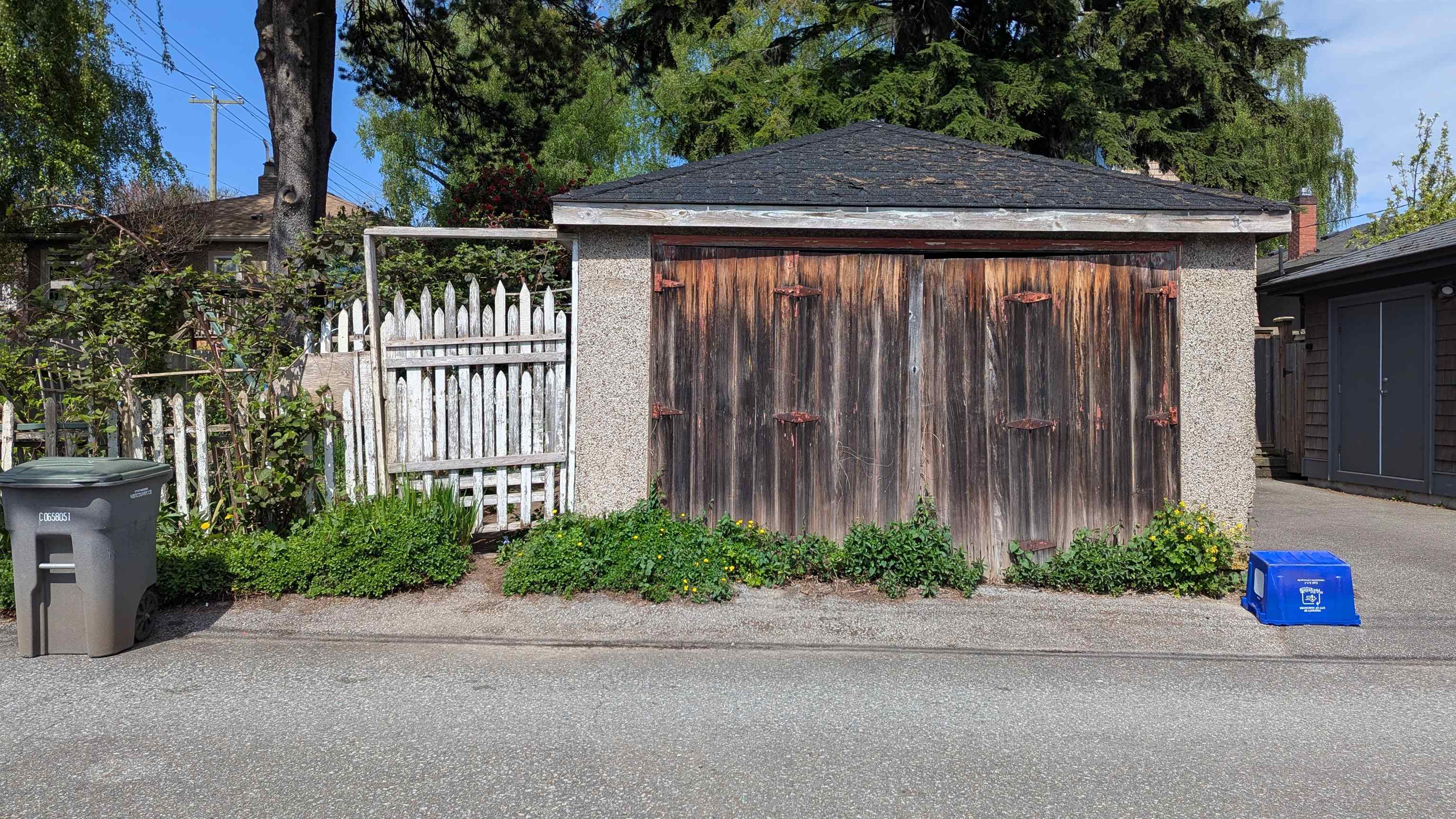 Additional image 2 of 12 46th Avenue E, Vancouver, BC, V5W 1Z1