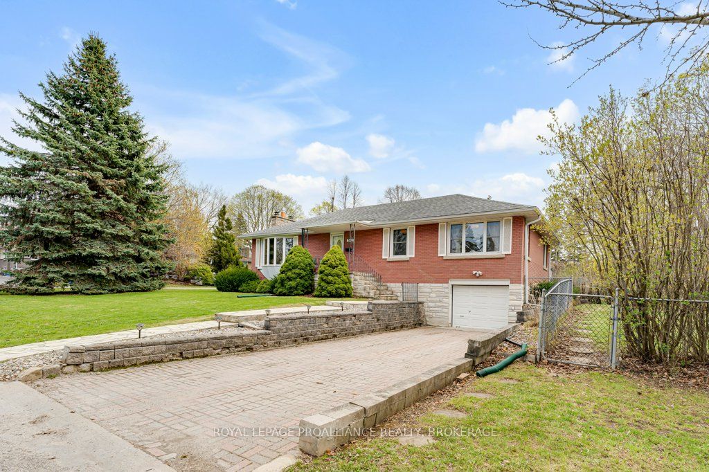 Additional image 3 of 302 Arrowhead Place, Kingston, ON, K7M 3L3