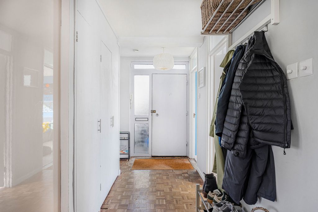 Additional image 21 of 3 bed flat for salePark Place, Cheltenham GL50