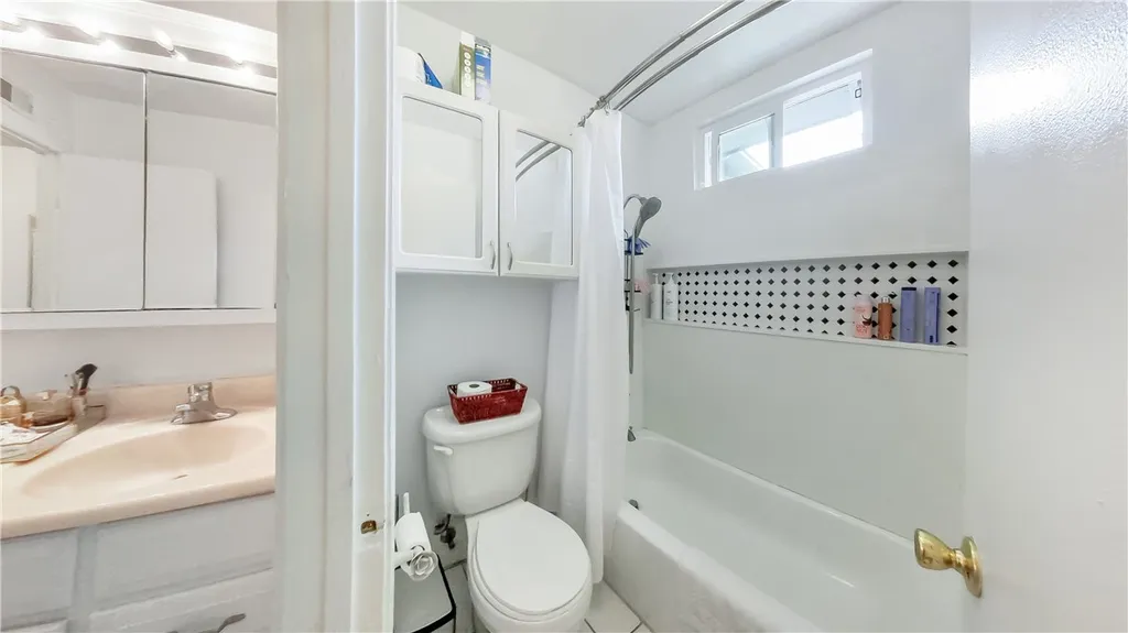 Additional image 10 of 1651 237 Street Unit C, Harbor City, CA 90710