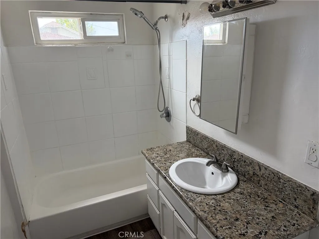 Additional image 7 of 1716 W 67th St, Los Angeles, CA 90047
