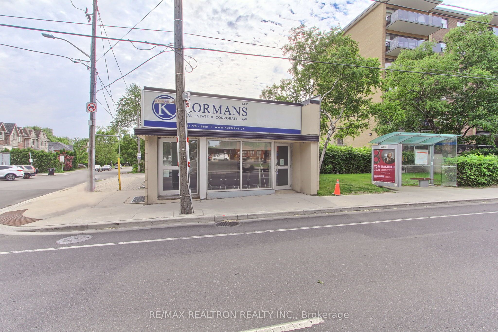 Additional image 2 of Main Floor-3173 Bathurst Street, Toronto, ON, M6A 2B1