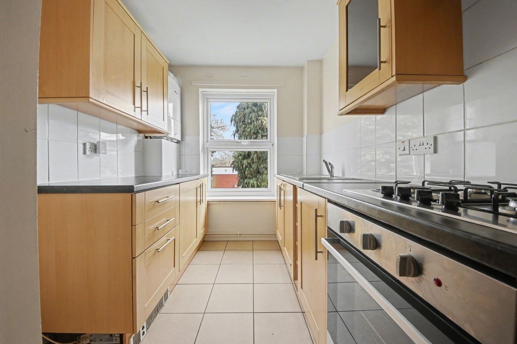 Additional image 7 of 2 bed flat for sale358 Spring Road, Sholing SO19
