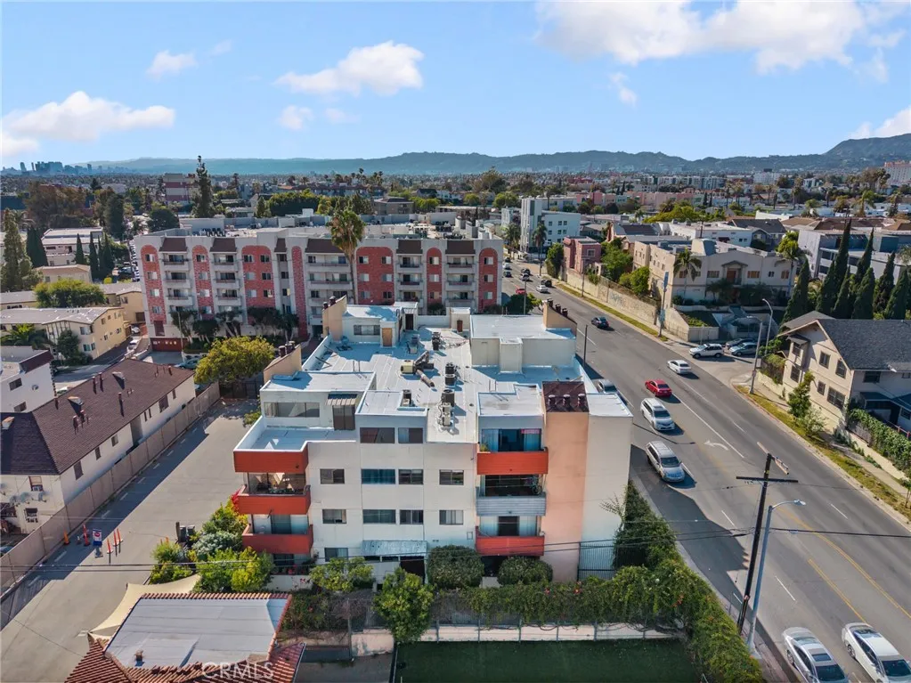 Additional image 100 of 300 S Reno Street Unit 303, Los Angeles, CA 90057
