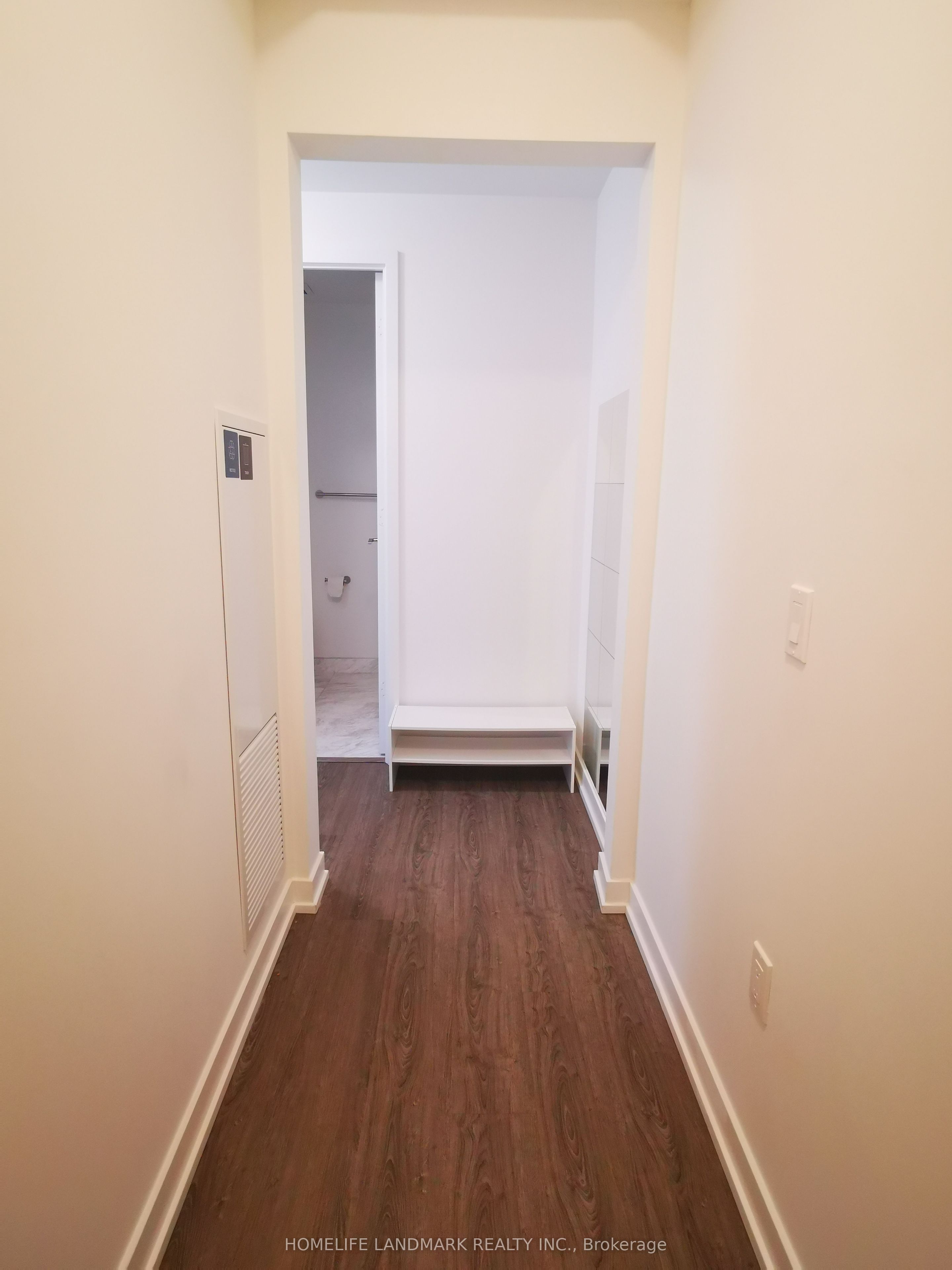 Additional image 3 of 2308-1 Yorkville Avenue, Toronto, ON, M4W 1L1
