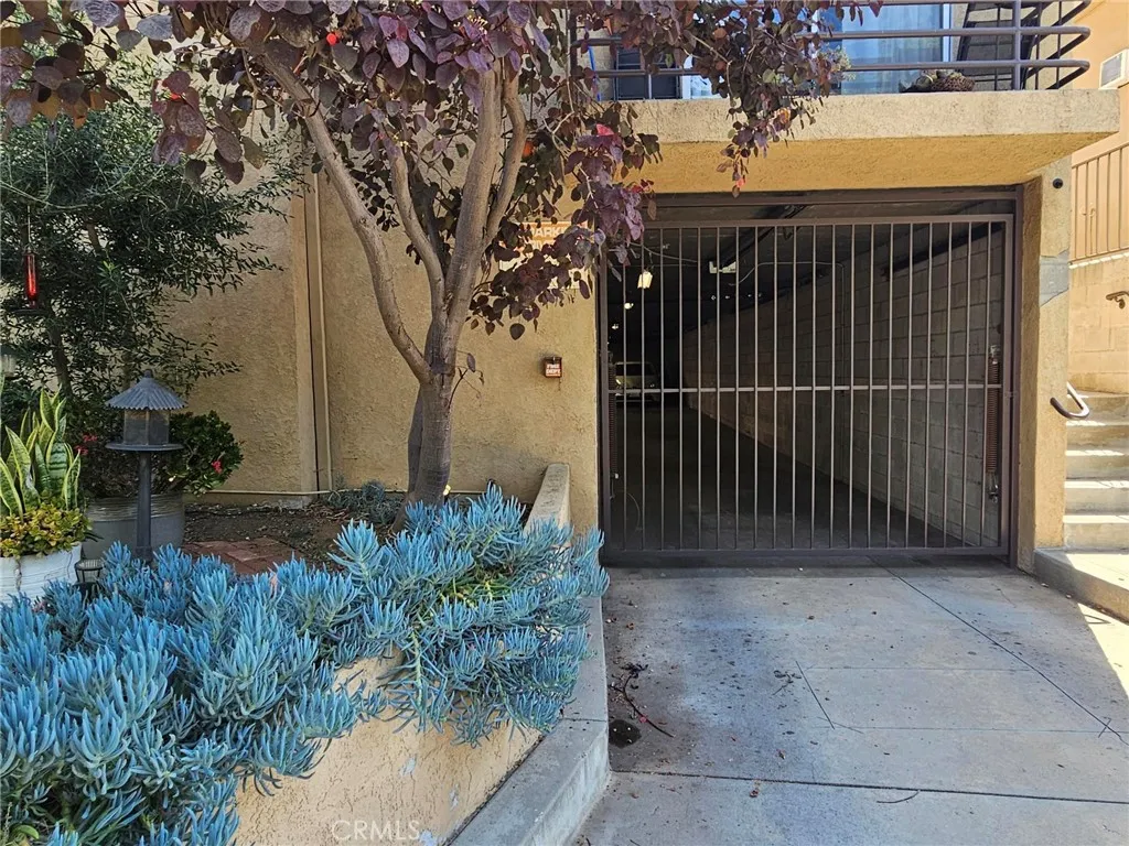 Additional image 16 of 1416 N Vista St, Los Angeles, CA 90046