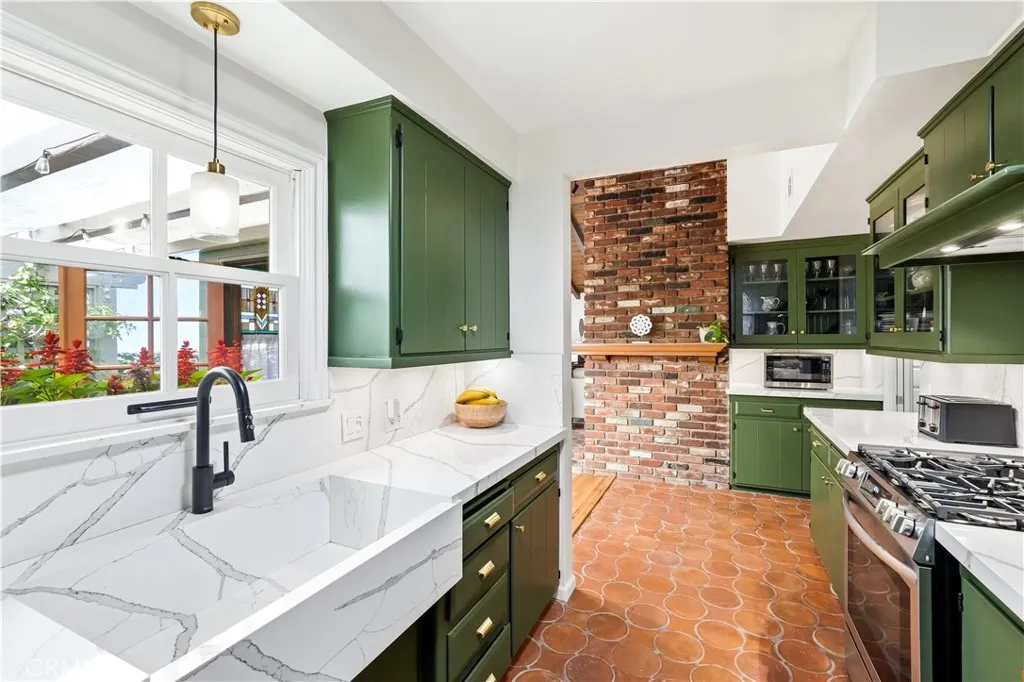 Additional image 8 of 11656 Margate Street, Valley Village, CA 91601