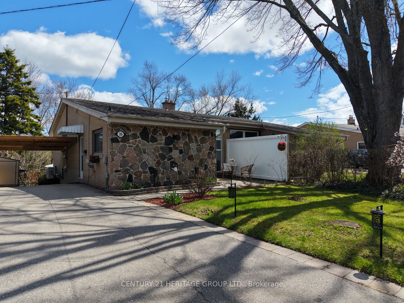 Additional image 2 of 35 Jasper Drive, Aurora, ON, L4G 3B6