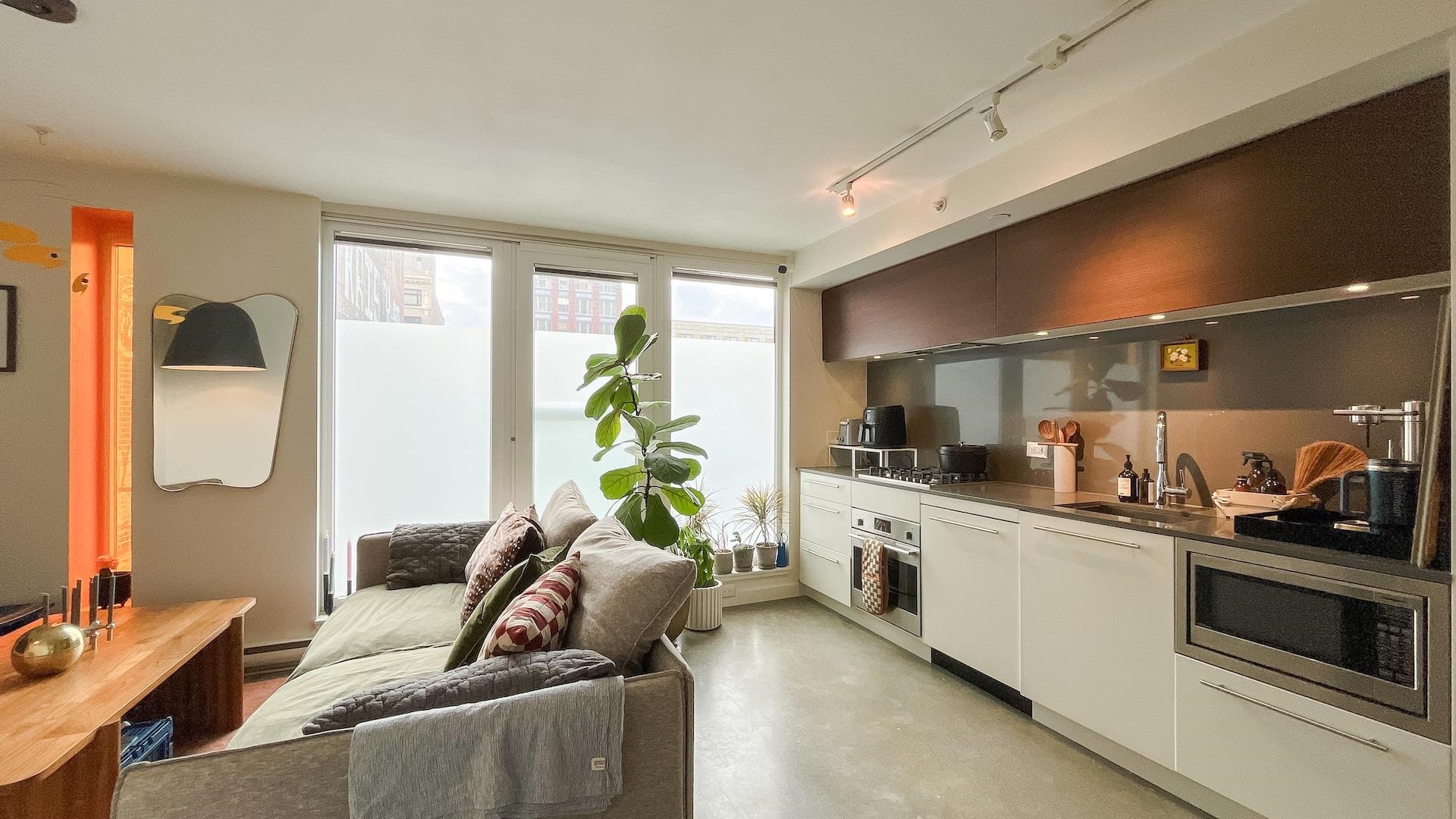 Additional image 2 of 310-150 Cordova Street E, Vancouver, BC, V6A 0E7