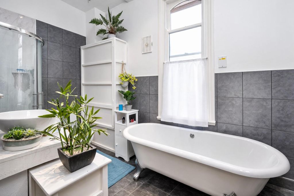Additional image 8 of 1 bed flat for saleManor Road, Solihull B91
