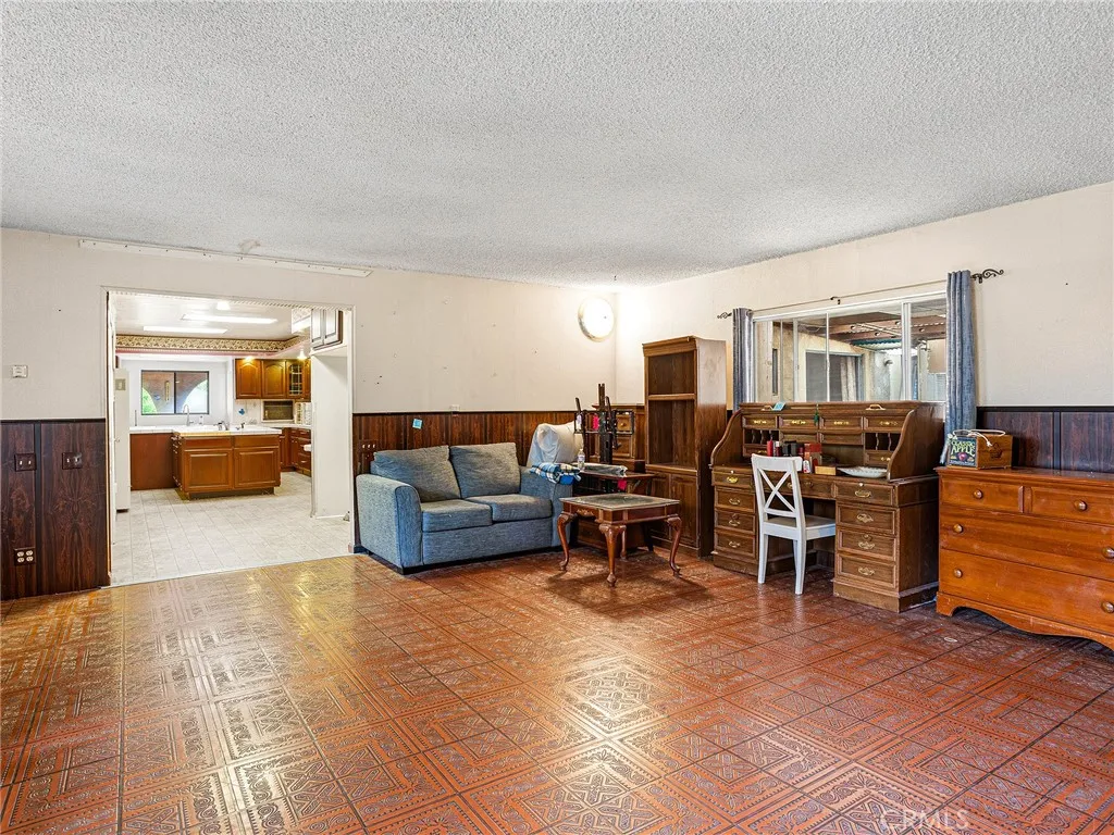 Additional image 19 of 836 N Parish Place, Burbank, CA 91506
