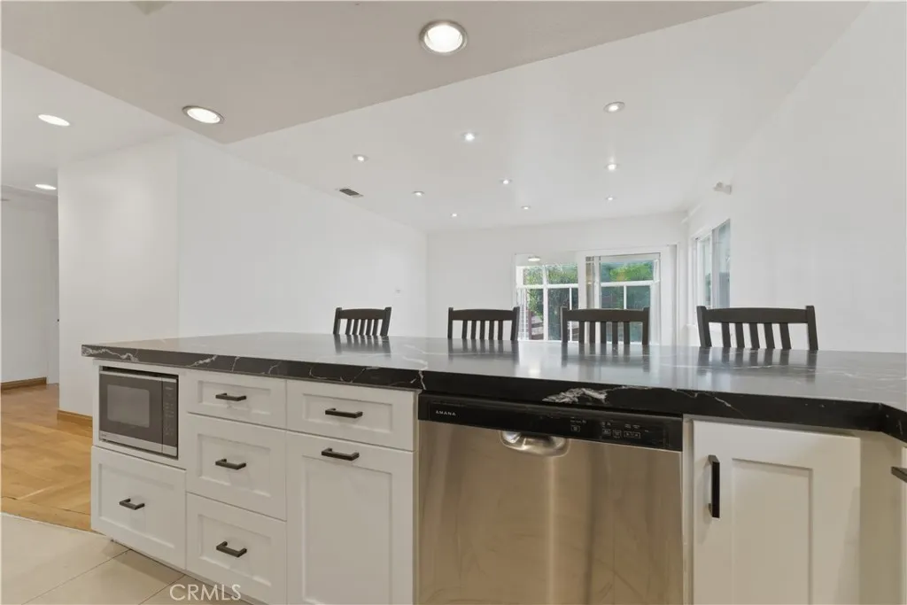 Additional image 67 of 15863 foothill Blvd, Rancho Cascades, CA 91342