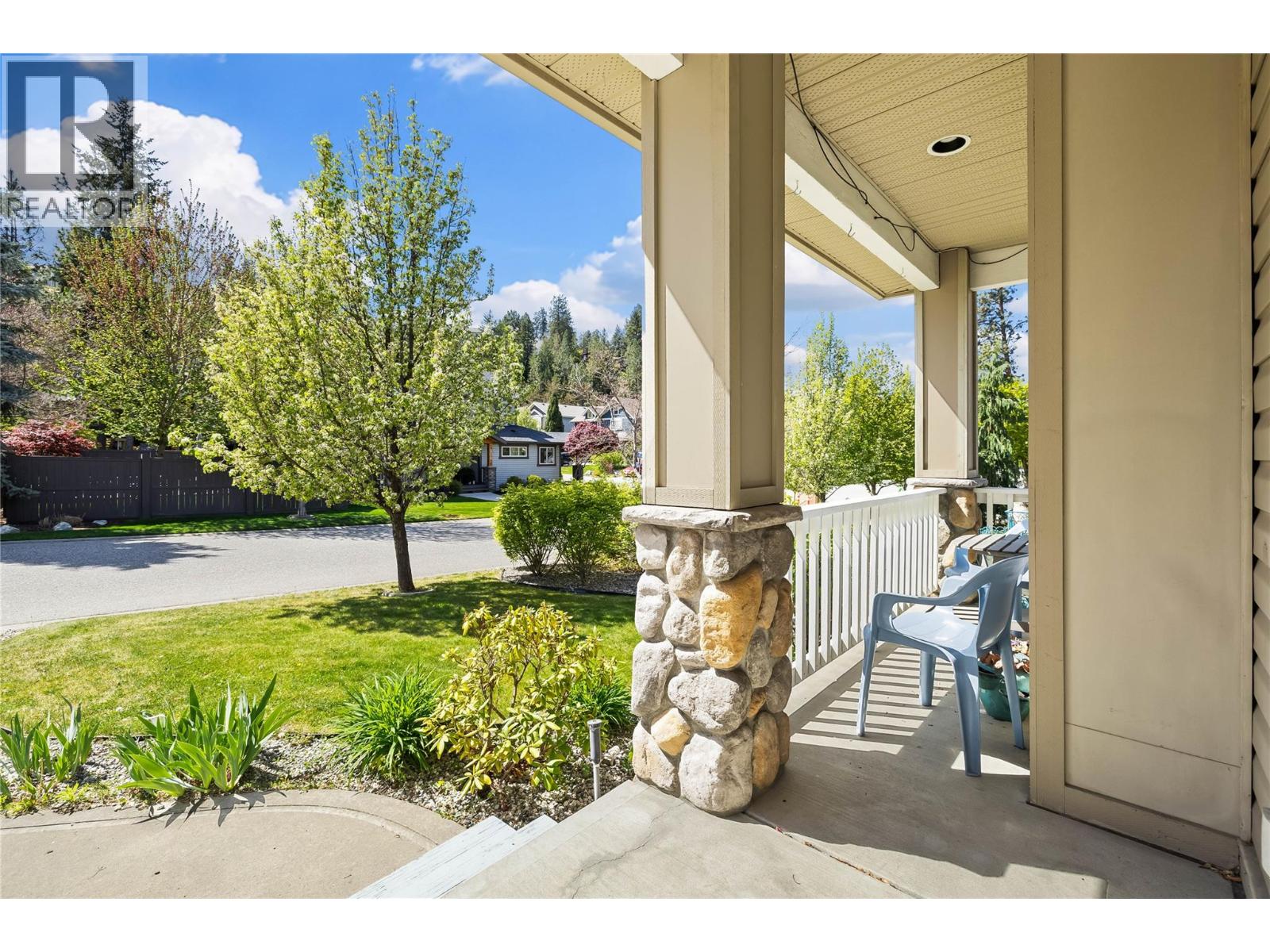 Additional image 5 of 916 Paret Crescent, Kelowna, BC, V1W4X8