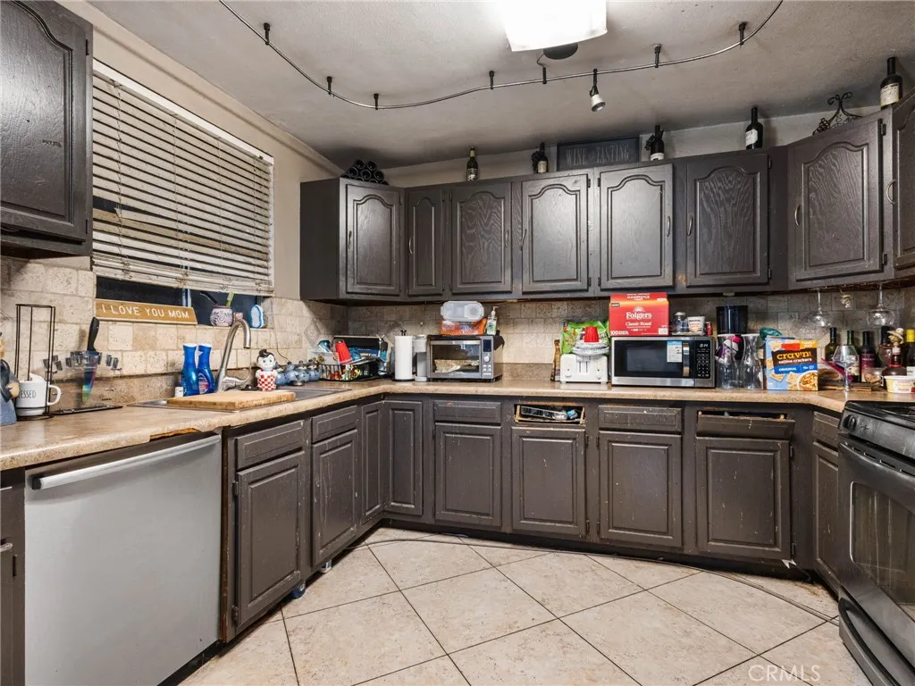 Additional image 9 of 14792 Riata St, Midway City, CA 92655
