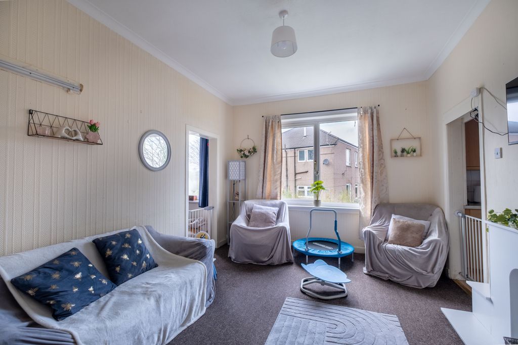 Additional image 2 of 3 bed flat for saleTweedsmuir Road, Glasgow G52
