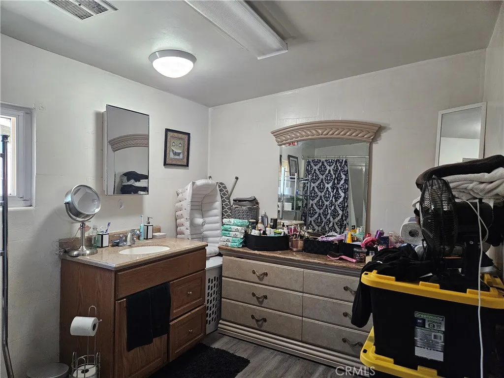 Additional image 34 of 537 E 3rd St, Rialto, CA 92376
